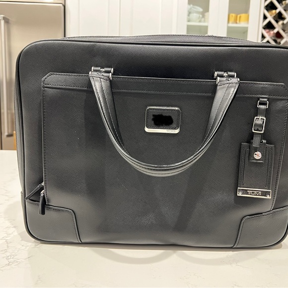 TUMI Astor Regis Italian Leather Briefcase - Picture 5 of 16